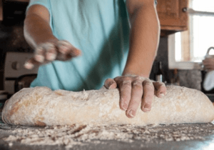 Receta de Pan Dulce de Guatemala - Amasando